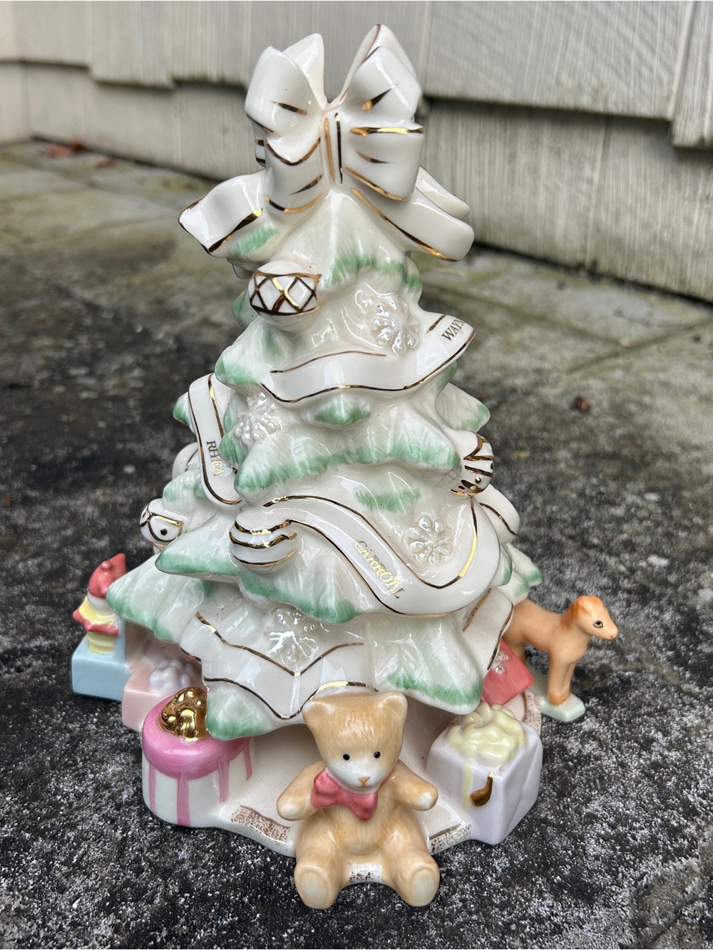 Lenox Vintage "Holiday Traditions" Christmas Tree Porcelain Holiday Centerpiece